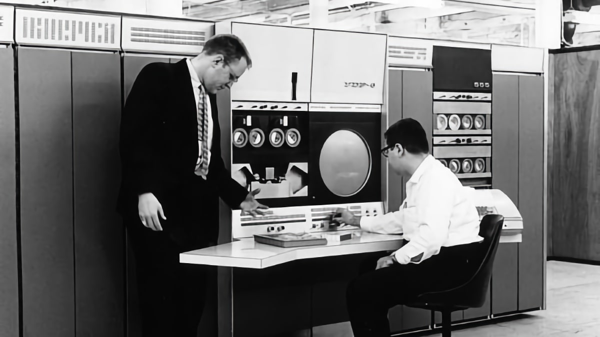 Gordan and Kotok at PDP-6, Computer History Museum, CC BY 3.0, via Wikimedia Commons