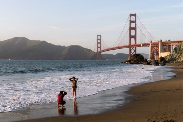 photo shoot on Marshall’s Beach in front of the Golden Gate Bridge